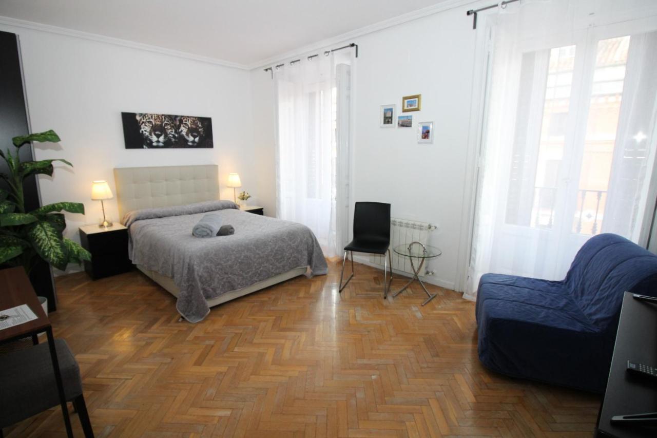 Madrid, C. Mayor Exteriér fotografie